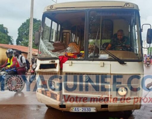 Tragique accident à Matoto : Une vieille dame percutée par un bus de la société Rusal Kindia et perd la vie.