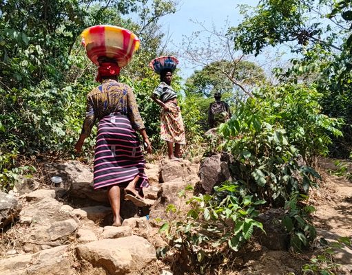 Kindia, Mont Gangan : vivre au sommet de l’isolement et de la précarité.