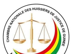 Guinée : Les huissiers renoncent au préavis de grève et privilégient le dialogue pour obtenir la libération de leurs confrères