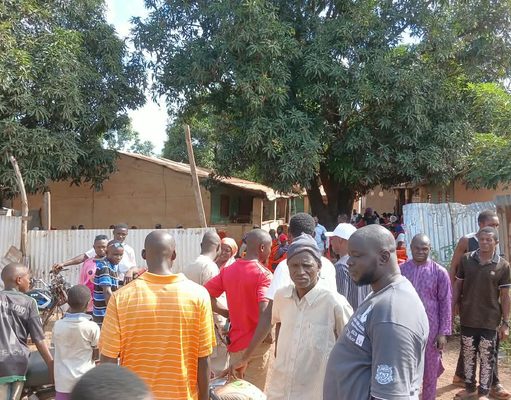 Mandiana : un jeune homme souffrant de troubles mentaux tue son frère aîné à Kissidoukoura